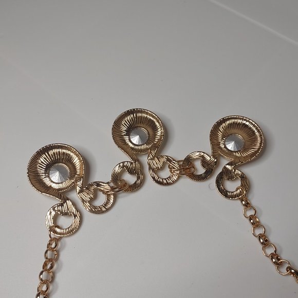 Pretty Gold Tone Metal And Clear Plastic Necklace Adjustable 18.5 To 20.5 Inches - Picture 10 of 11
